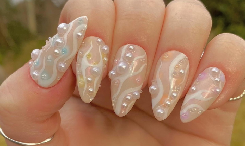 sophisticated pearl wedding nail ideas